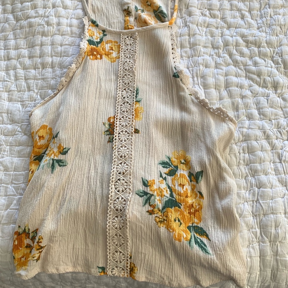 Flowered tank
